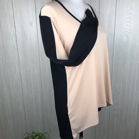 BCBG MaxAzria high low hem scoop neck tunic top long sleeve color block - Picture 3 of 6